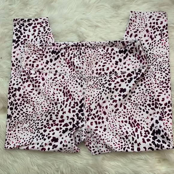Fabletics Animal Print Powerhold Leggings - Picture 1 of 4
